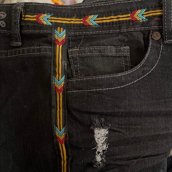 Black Denim Shorts Size 11/12 Ruched Front Embroidered Trim - Picture 7 of 8